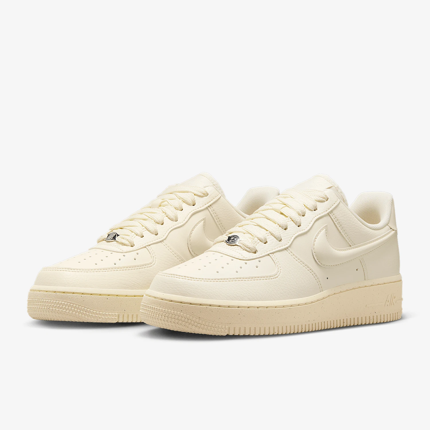 

Оригинальные женские легкие кроссовки Nike Air Force 1 07 HF2014-101