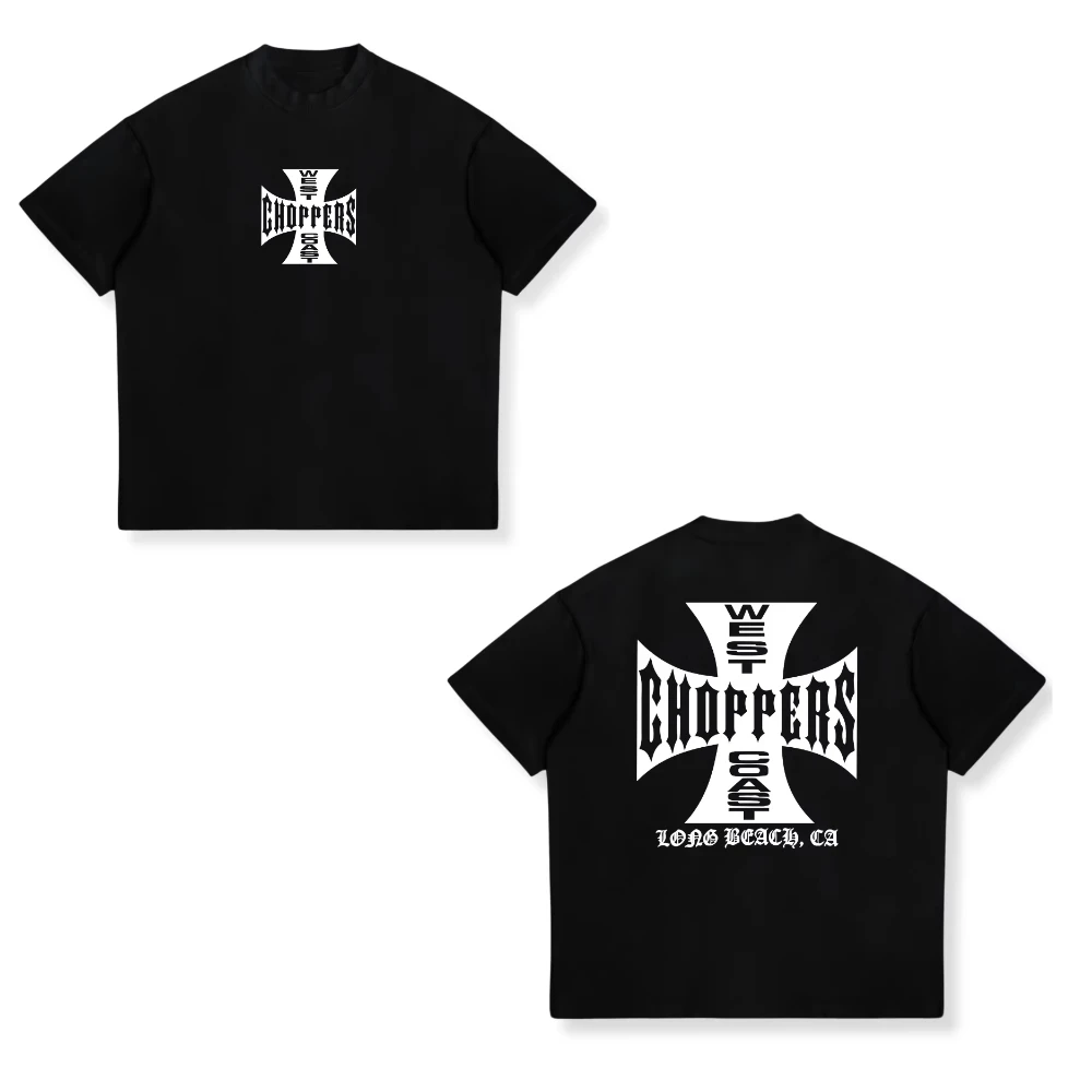 

A Man in A Fashionable Short-sleeved West Coast Choppers Cross-frame Printed T-shirt Is Wearing It on A Hip-hop Street