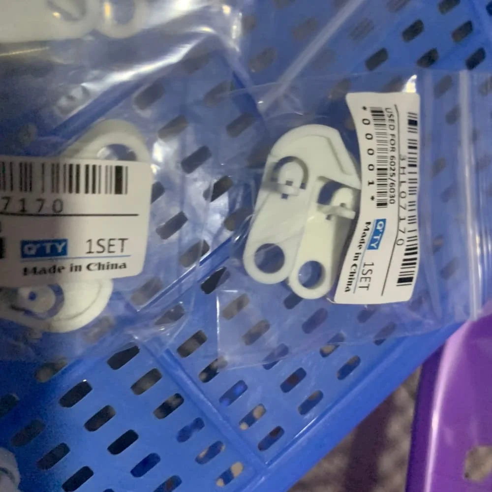 

3HL07170 303HL07161 Hook Paper Feed Cover Spring for Kyocera FS 6025 6030 6525 6530 C8020 C8025 C8520 C8525 KM 1620 1635 1648