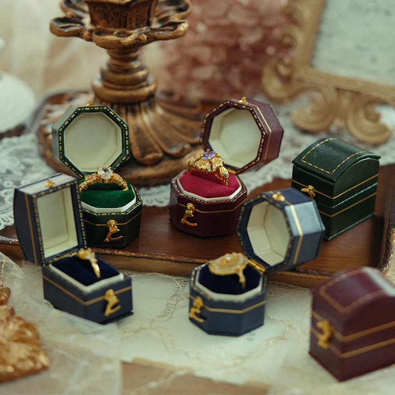 Retro Mini Ring Box High-end Diamond Ring Box Proposal Wedding Ceremony Jewelry Shooting Props Jewelry Storage Jewelry Gifts Box