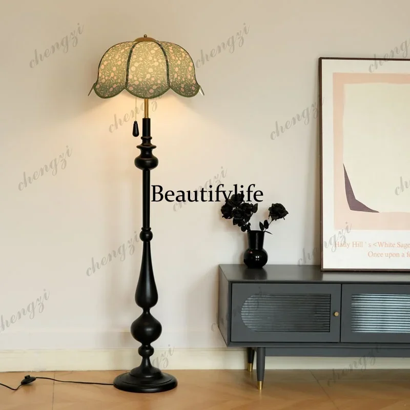 E136 French medieval solid wood floor lamp living room sofa next to bedroom bedside decoration retro