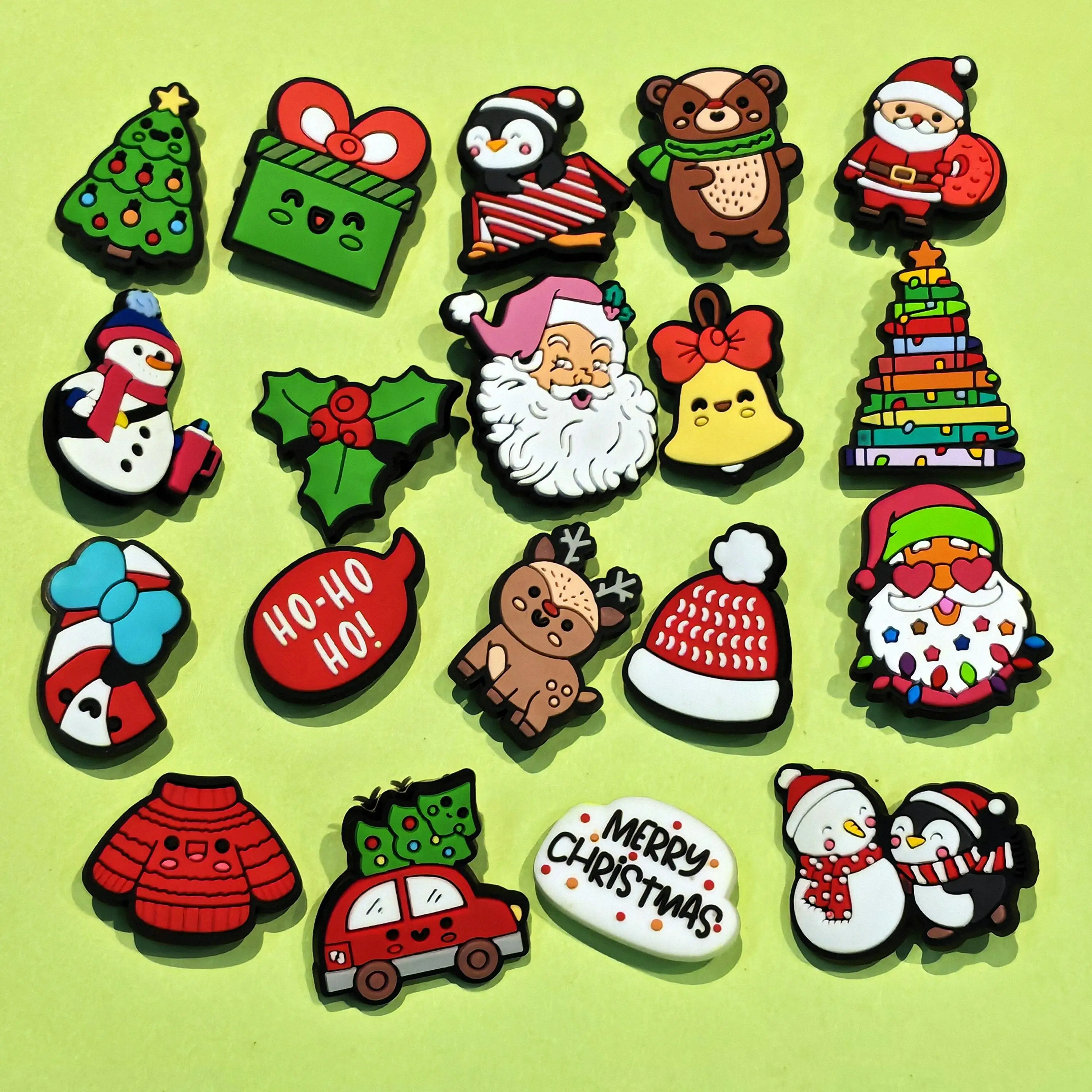 1-19PCS Cartoon Sweater Car Snowman Penguin Santa Elk Candy Bell Bear Christmas Tree PVC Shoe Charms Hole Slipper Decoration