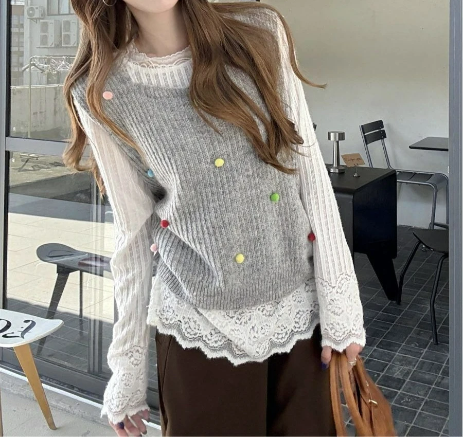 

Stacked Knitted Vest Women's 2026 Spring and Autumn New Colored Hairball Sweet Top