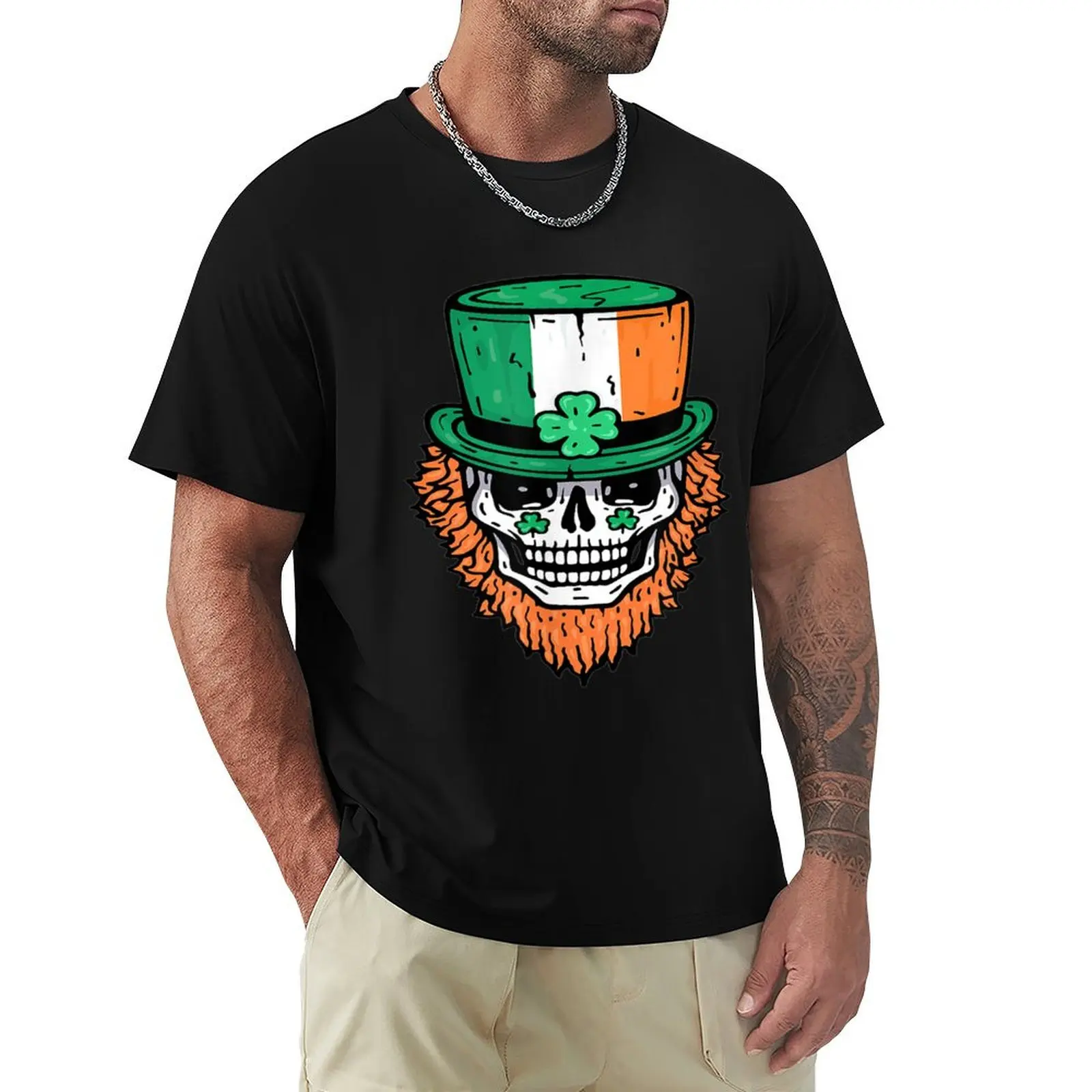 Skull Green Hat Leaf Irish Clover Lucky T-Shirt Classic Basic Casual T-Shirt