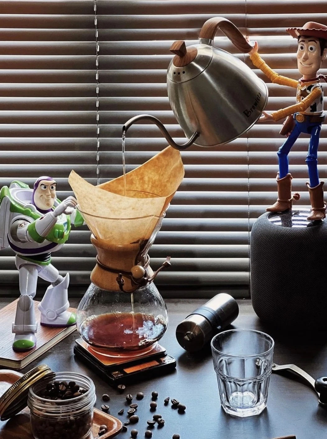 

Оригинальный стеклянный кофейник Chemex с деревянной ручкой и фильтровальной бумагой для 3-6 человек, инструмент для заваривания кофе Nordic Sle