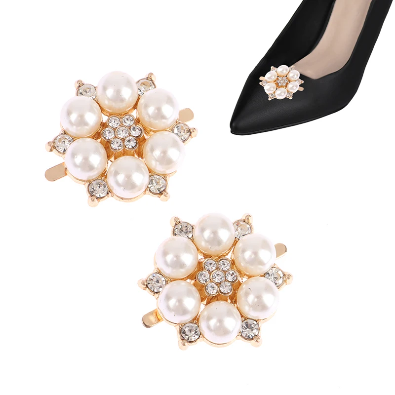 Clipe sapato strass com pérola para mulheres, encantos salto alto, bombas senhora, sapatos baixos, acessórios de decoração, 1pc