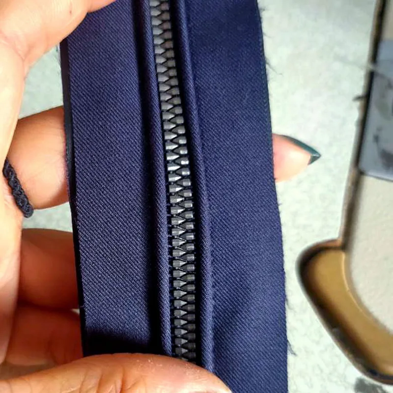 JUKI Brother JACK Singer przemysłowa maszyna do szycia Swing Piping Folder Binder do kurtki Zipper najgrubsza lina o średnicy 4mm