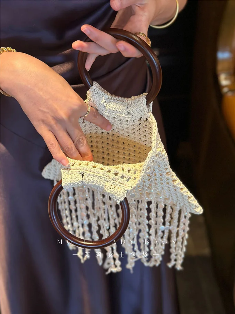 Crochet Tassel Handbag for Women Exquisite Wooden Ring Shell Hollow Out Tote Bags Solid Color Versatile Mini Open Card Pack
