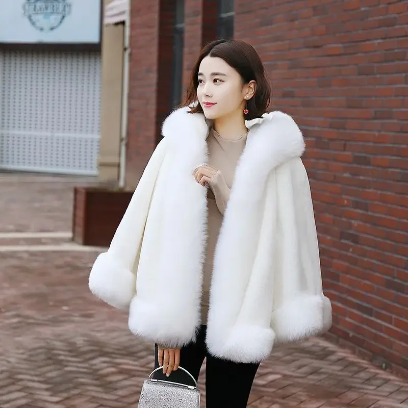 2024 New Women Faux Fur Coat Autumn Winter High Quality Fluffy Short Fur Coat Faux Fur Jacket with Hood Solid Color Hot T85