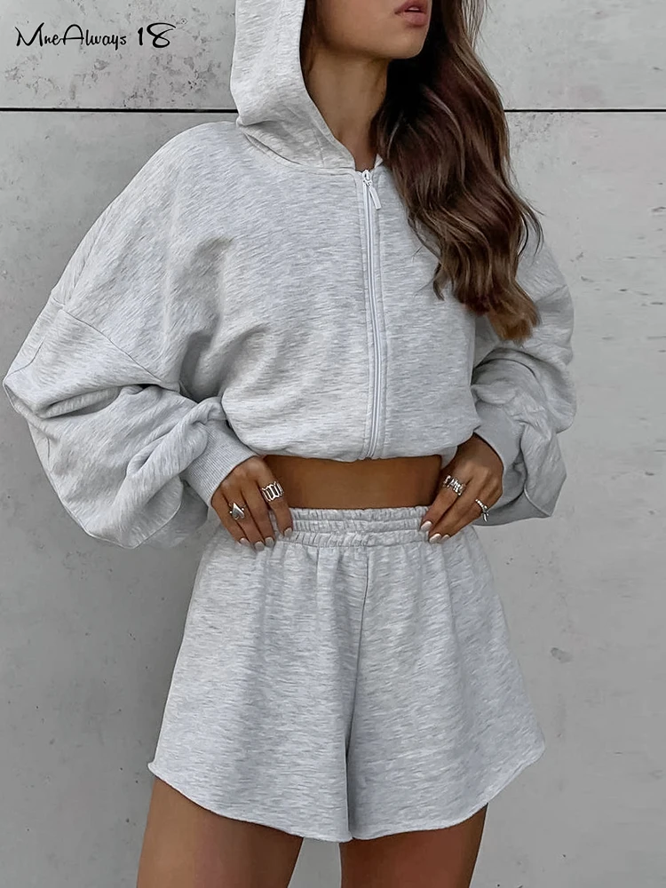 Mnealways18 Gray Street Style Sweatsuits Sweater Hooded And Baggy Shorts Two Pieces Sets Sporty Autumn 2024 Sweatshirts 2-Piece