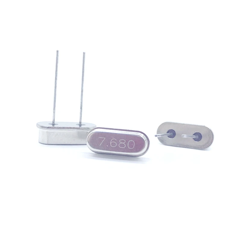 In-Line Osilator Kristal Pasif 7.68M 7.680MHZ HC-49S 49S DIP Resonator Kristal Kuarsa