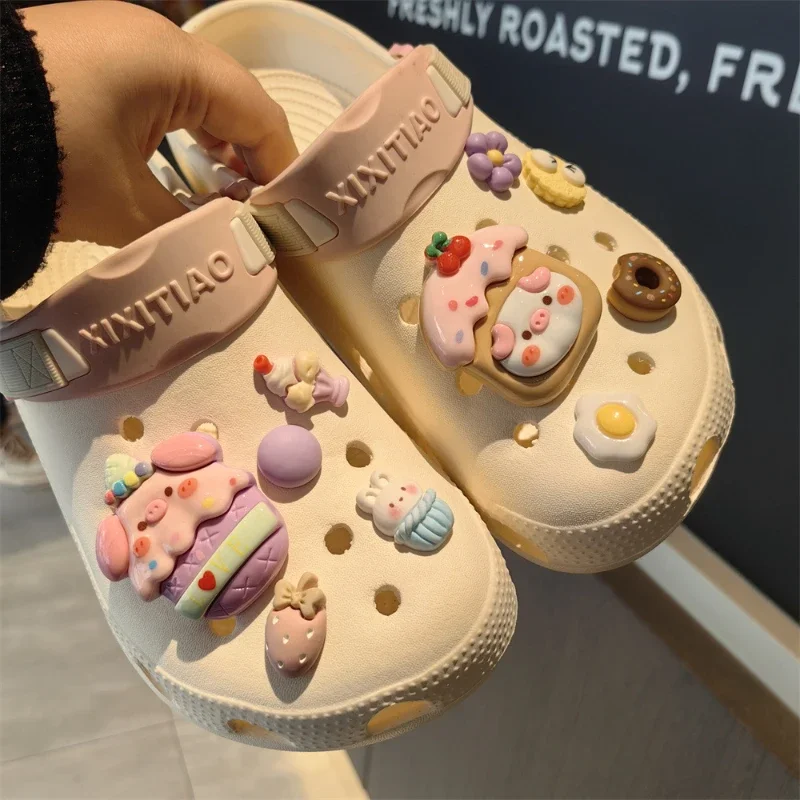 New Cute Doughnut God of Wealth Cat Hole Shoes Accessories Flower DIY Garden Shoe Buckles Hole Shoe Decoration Shoe Accessories