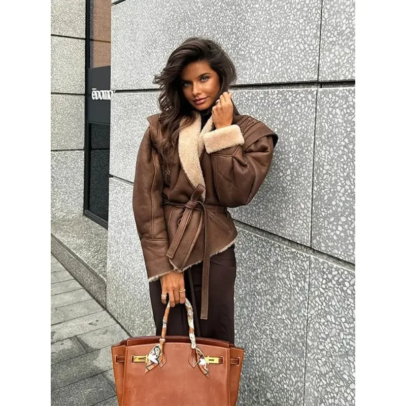 

Женское элегантное пальто с асимметричным подолом, плюшевым отложным воротником, модной шнуровкой и карманами, с длинными рукавами, осень-зима 2024, новая теплая верхняя одежда