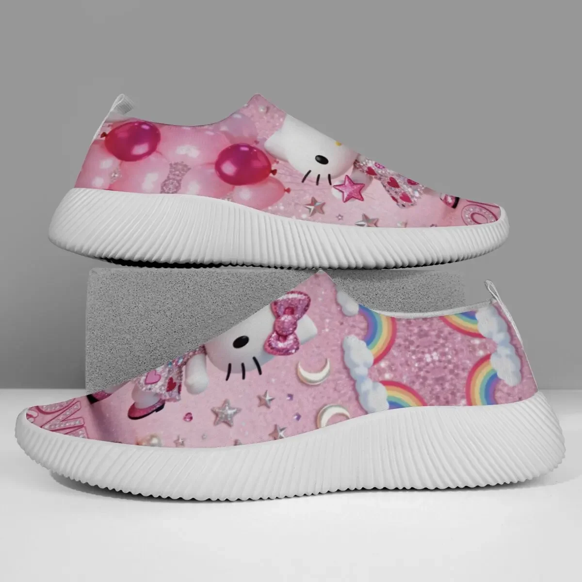 ديزني 2025 جديد النساء المتسكعون تنوعا الكرتون مرحبا كيتي حذاء كاجوال خصم رخيصة المرأة قماش الوردي أحذية رسمية الشقق