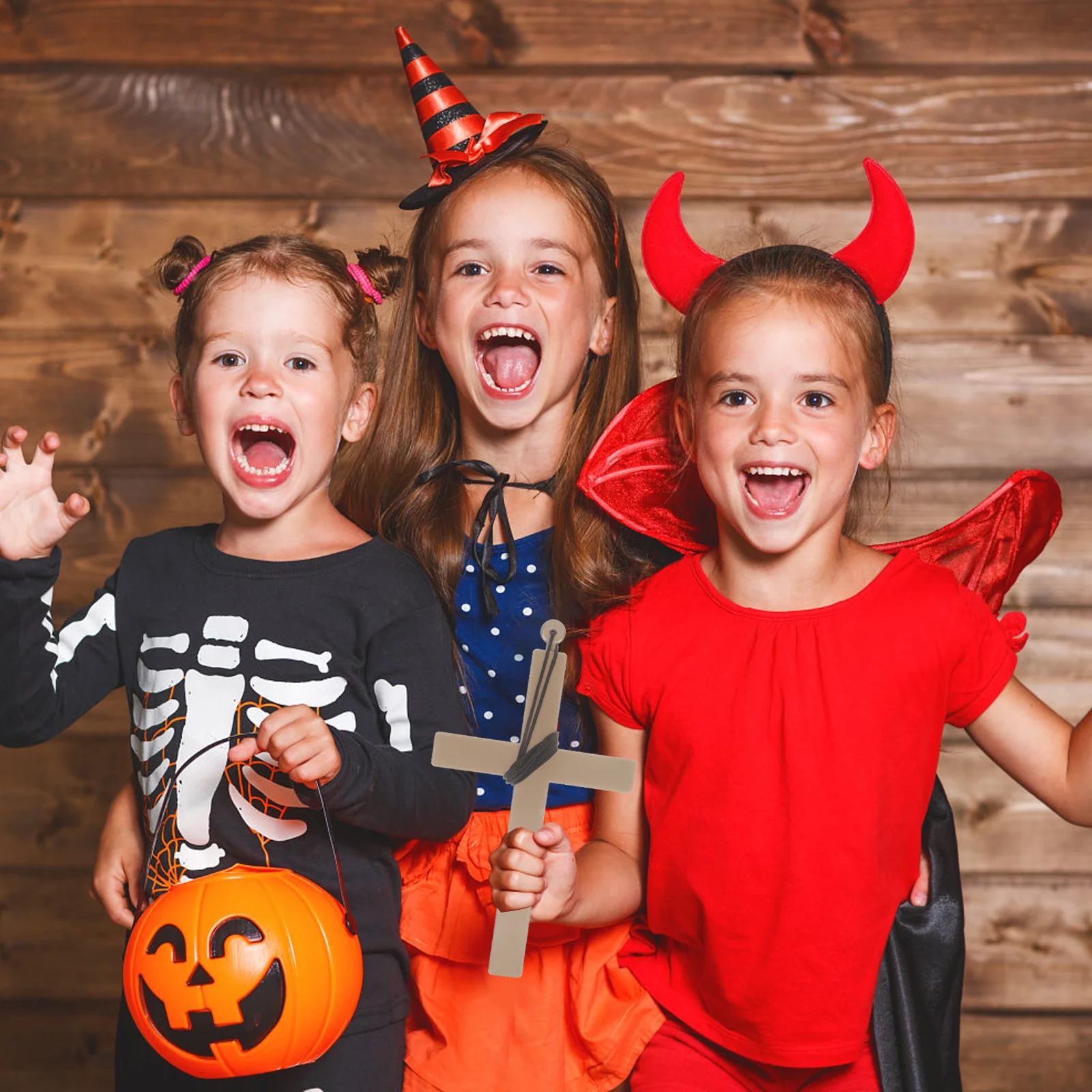 

4Pcs Cross Pendant Plastic Crucifix Monk Nun Halloween Accessories Party Props Smooth No Smell Plastic