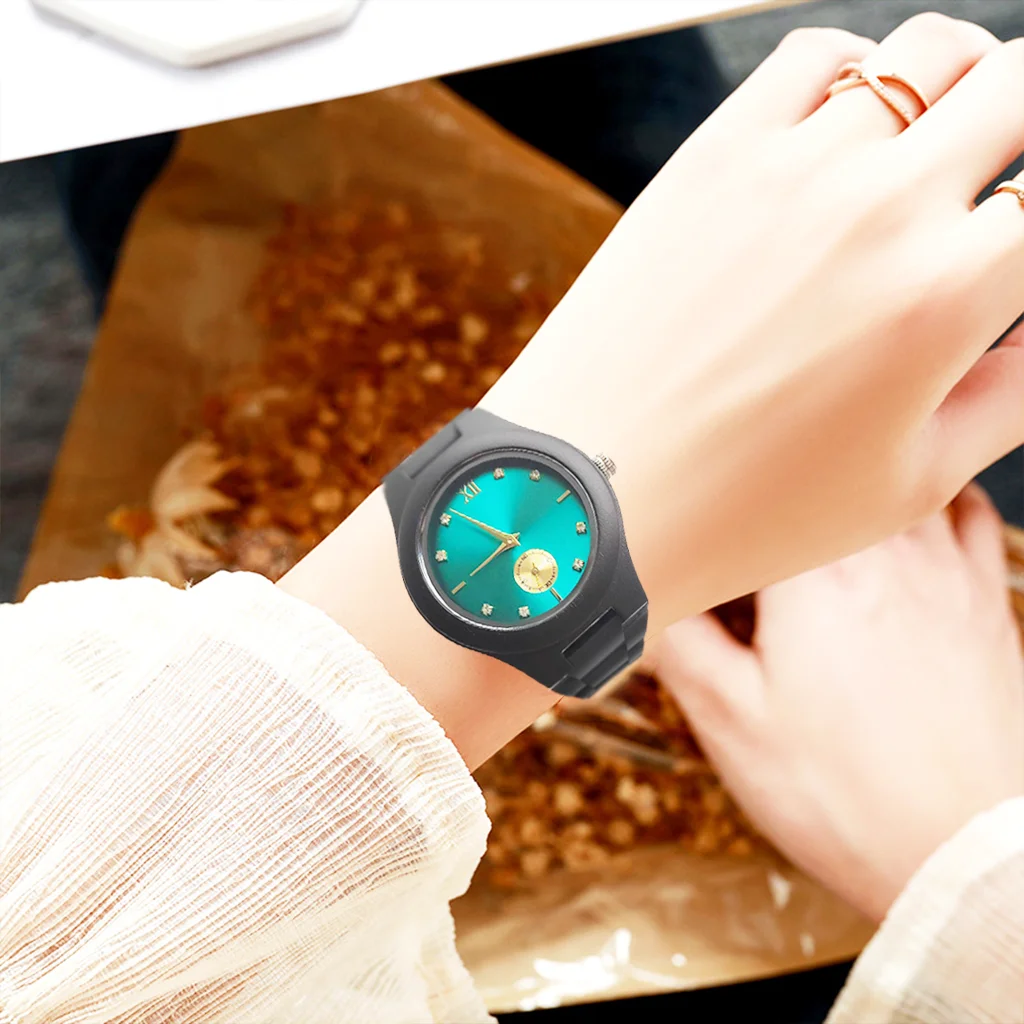 Fashion Simulated Diamond Dial Wood Bangle Timepiece Clock Women\'s Quartz Wristwatch Natural Wooden Lady Bracelet Watches
