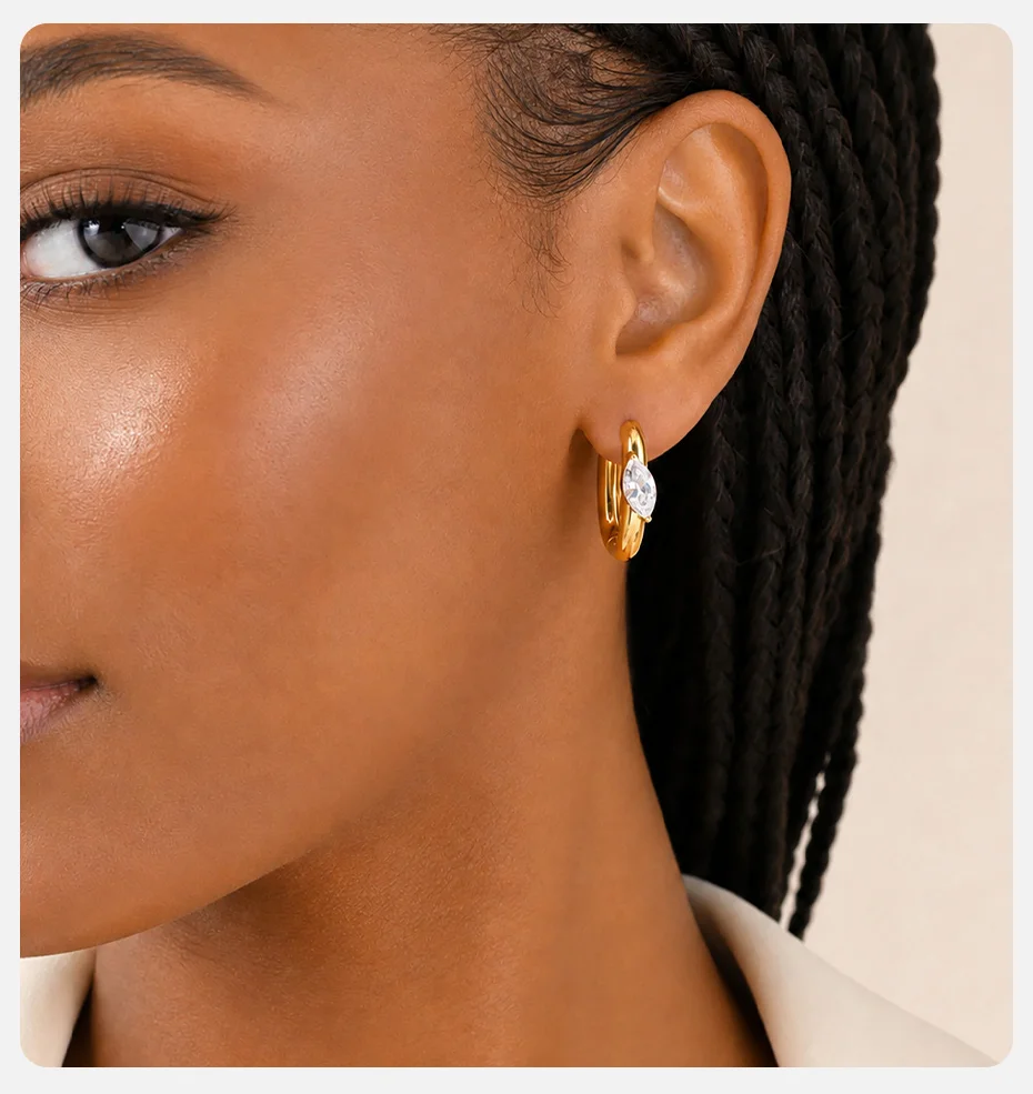 Vnox Trendige Vergoldete Geometrische Creolen für Damen, Edelstahl AAA Zirkon U-förmige Huggie-Ohrringe, Zierlicher Schmuck als Geschenk – Detail 4