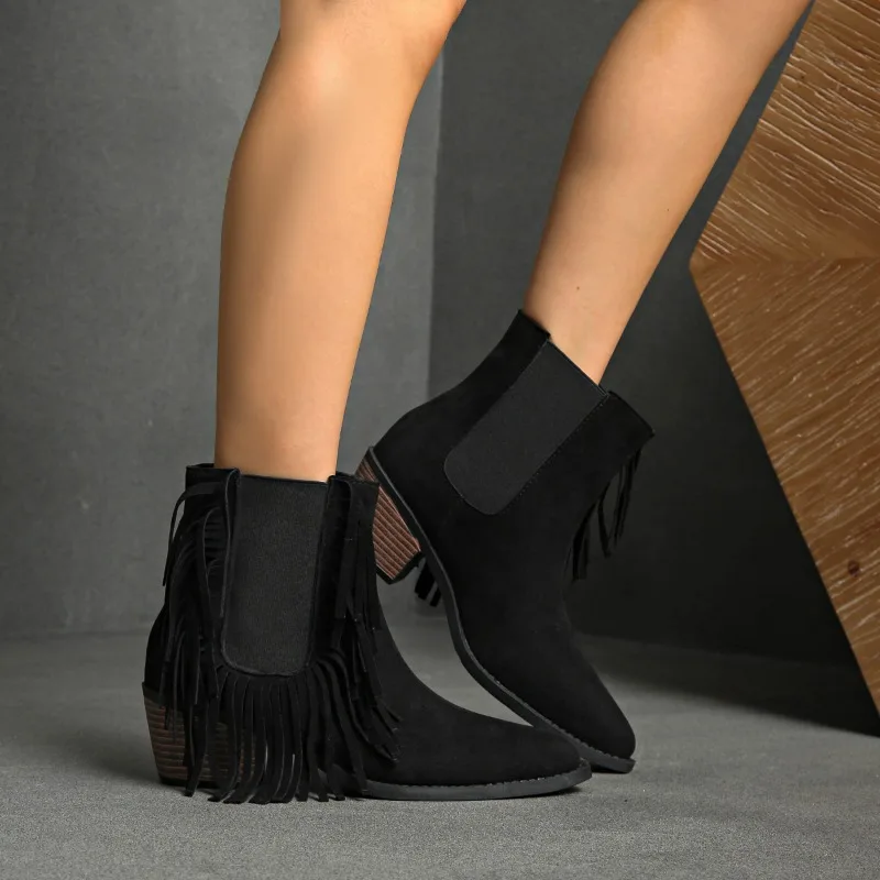 Botas ocidentais com borla feminina, nova primavera e outono, bico fino, manga de salto grosso, tamanho grande, sapatos únicos para deslocamento diário