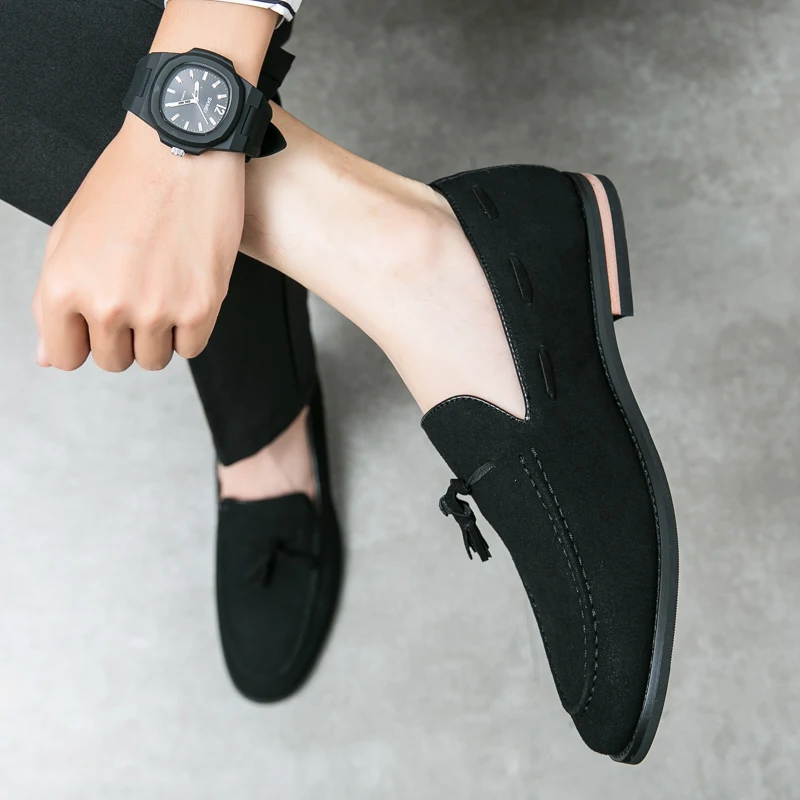 Spring High-quality Suede Men Shoes Slip-on Loafers Brown Nubuck Shoes Driving Shoes Comfortable Soft-soled Tassel Casual Shoes