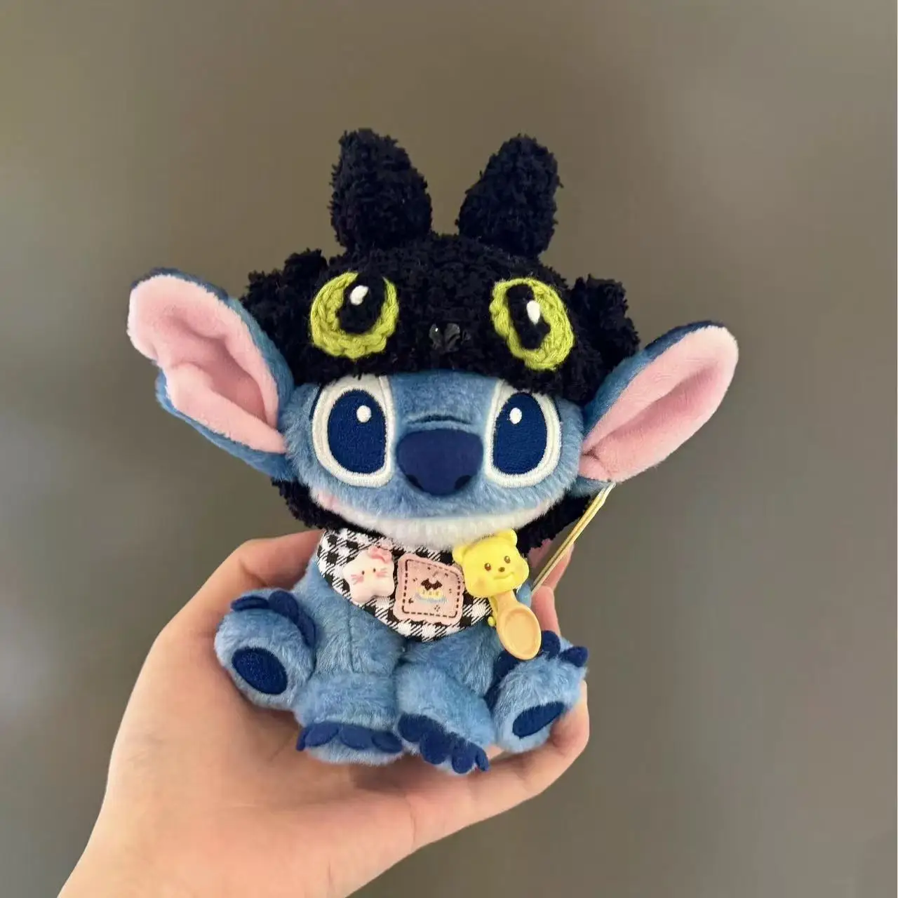Ciondolo per borsa Potdemiel Stitch autentico Peluche Bambola senza denti Portachiavi carino Ciondolo giocattolo di peluche Decorazione zaino per studenti regalo per ragazzo 、