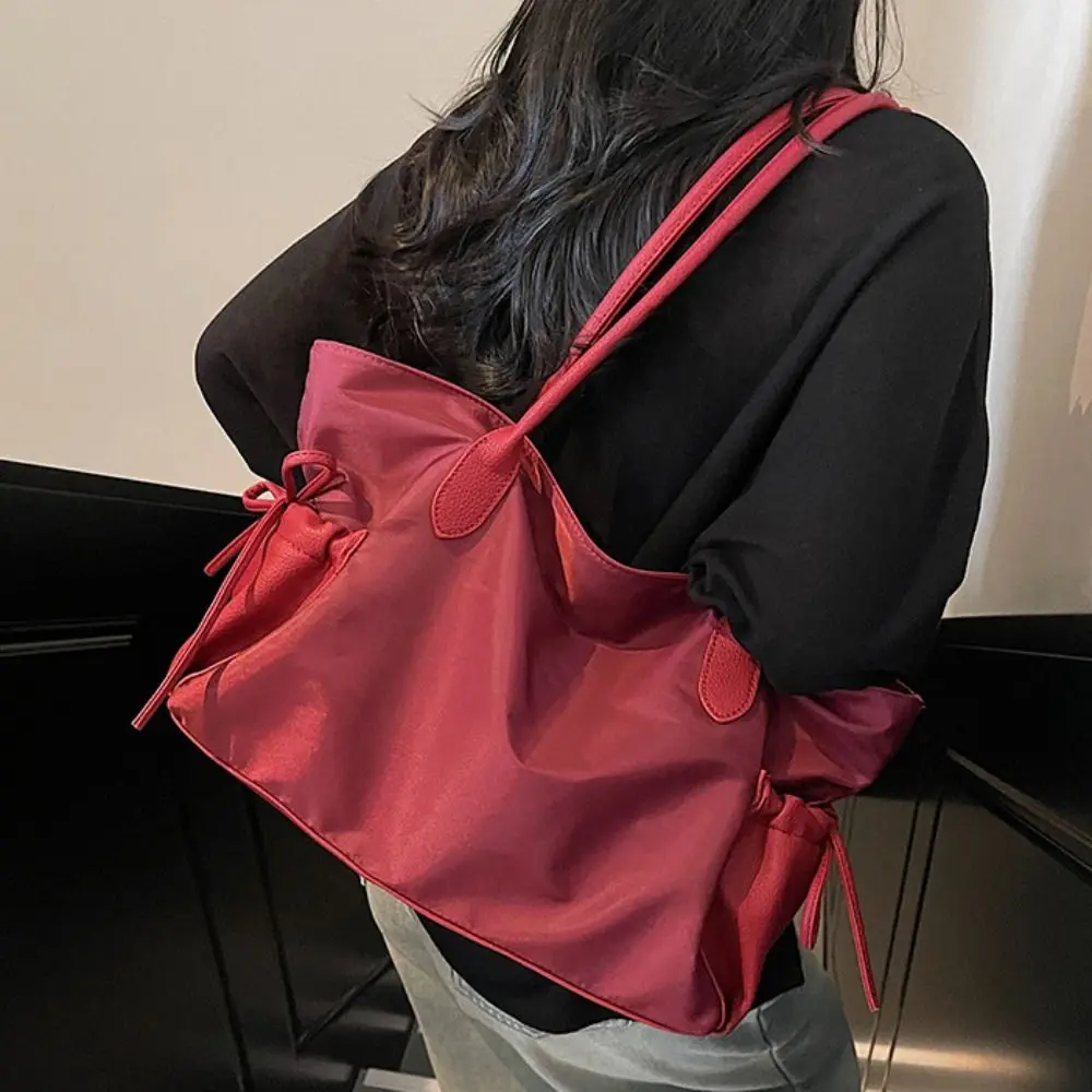 

Literary Casual Nylon Shoulder Bag Lightweight Korean Style Handbag Large Capacity Zipper Underarm Bag Outdoor