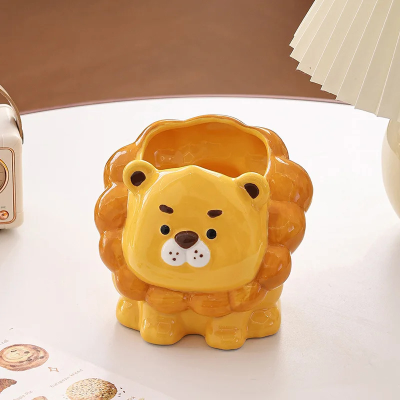 

Милая керамическая банка для хранения в форме льва, расписанная вручную, с широким отверстием, органайзер для рабочего стола в виде животного, для декора дома и офиса