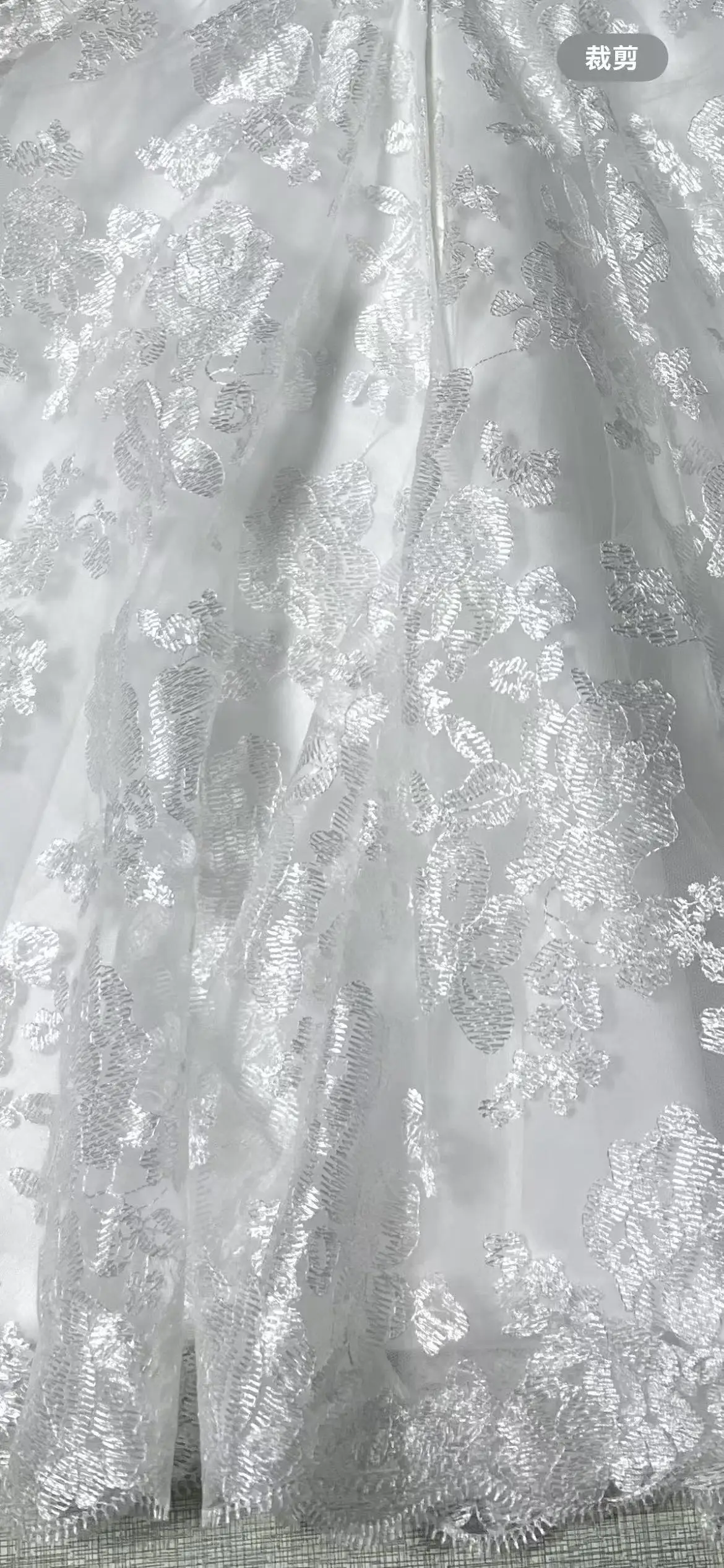 Customized Lace Bohemian Wedding Dresses V-neck Cap Sleeves Keyhole Back Vintage Bridal Gowns