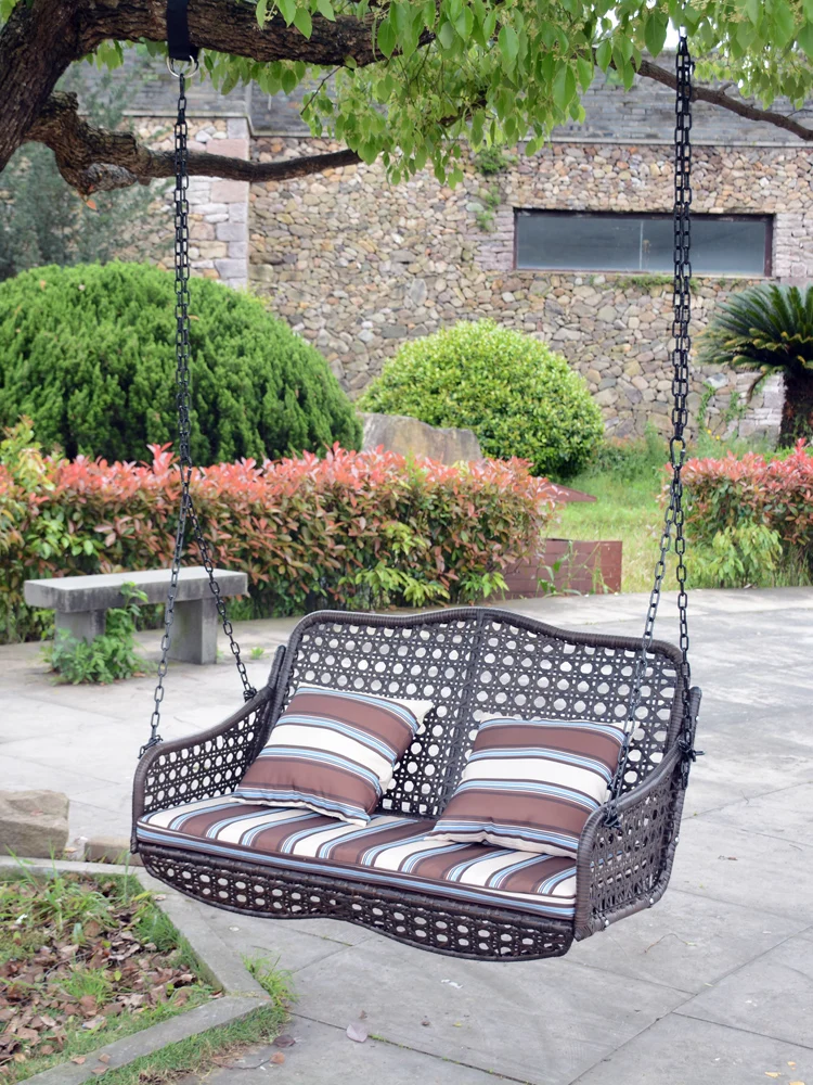 

Outdoor swings, hanging chairs, courtyard gardens, outdoor balconies, hanging baskets, indoor and outdoor adult swings