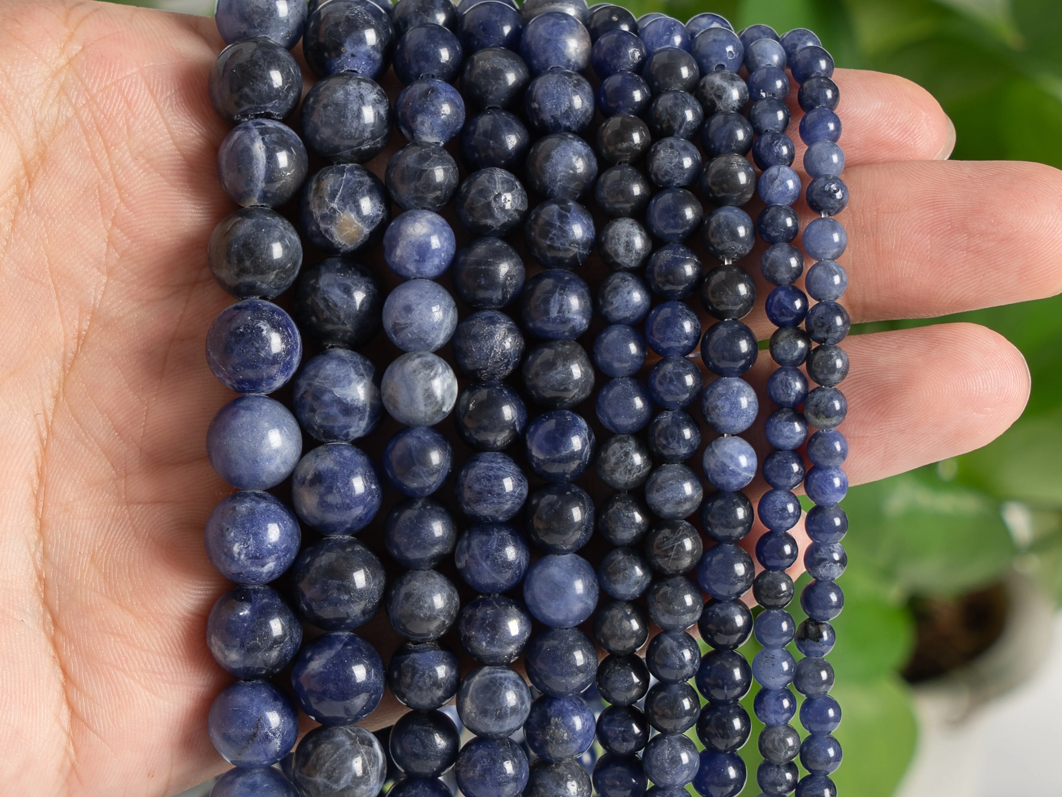 Natural stone Sodalite Beads Grade AAA Gemstone Loose Beads Round shape Size Options 4/6/8/10/12mm for Jewelry Making