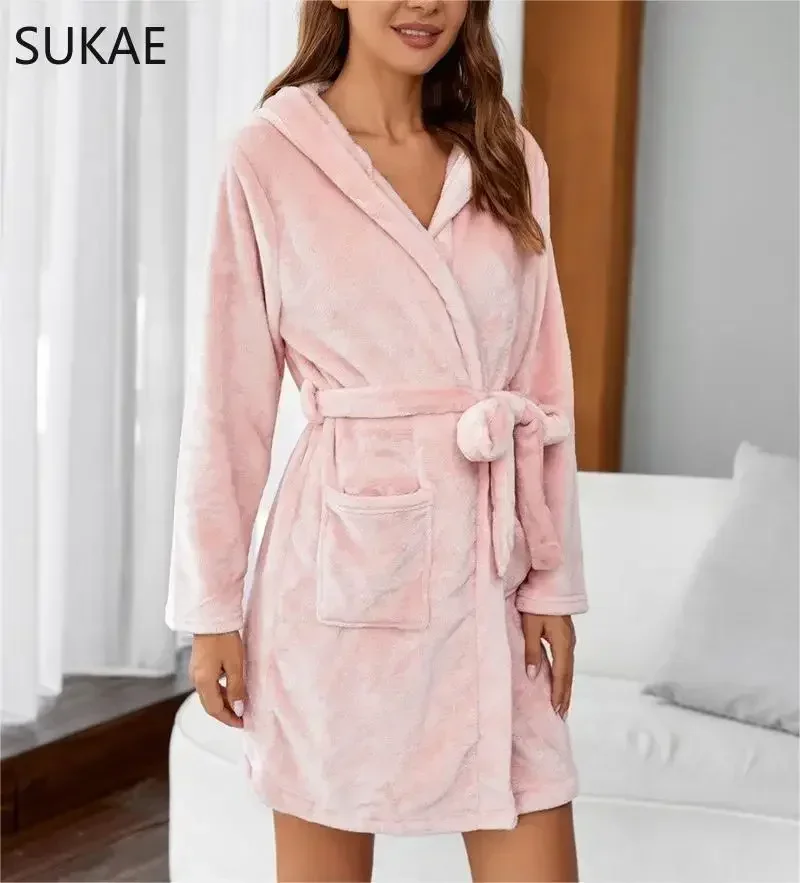 Thick Winter Womens Robes Pink Velvet Hoodies Bathrobes Long Sleeves Flannel Homewear Leisure Sleepwear Sexy Lingeries for Lady