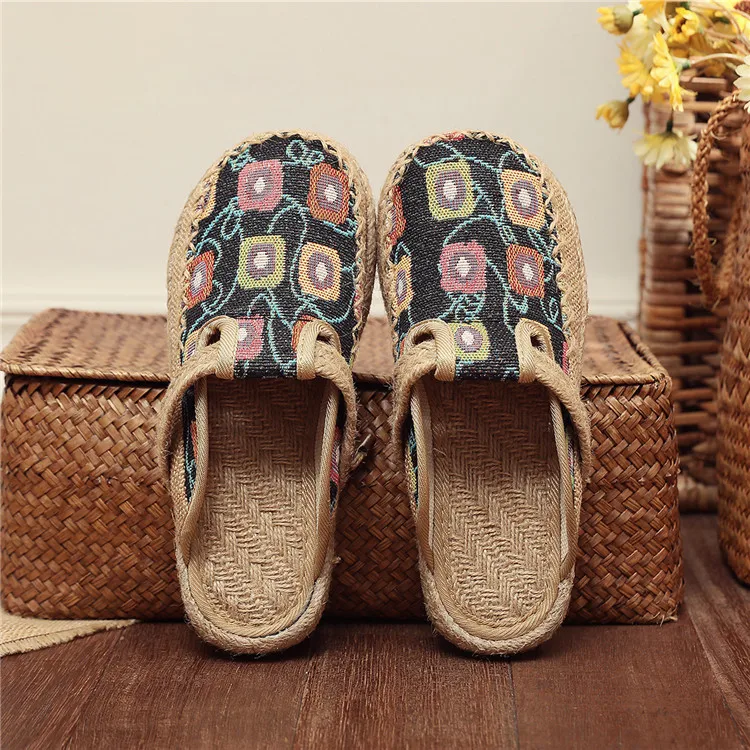 CareaymadeWomen Linen Cotton Embroidered Flat Espadrilles Mules Platform Shoes Ladies Comfortable Close Toe Slippers Black Beige