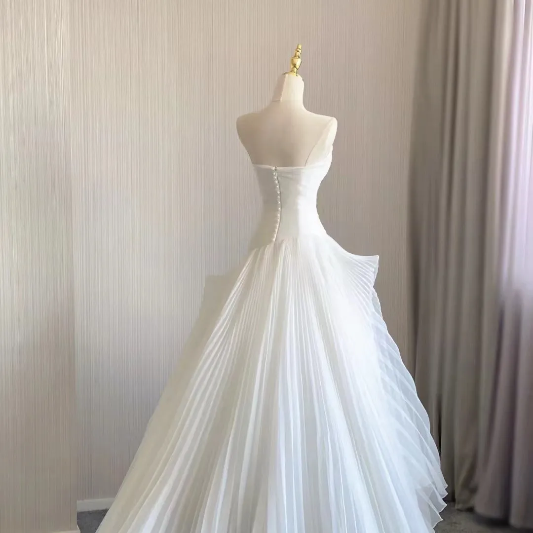 Strapless Simple Wedding Dresses Elegant  Sleeveless A Line Floor Length Bride Gown Zipper Back With Pearl Decoration  SWD225