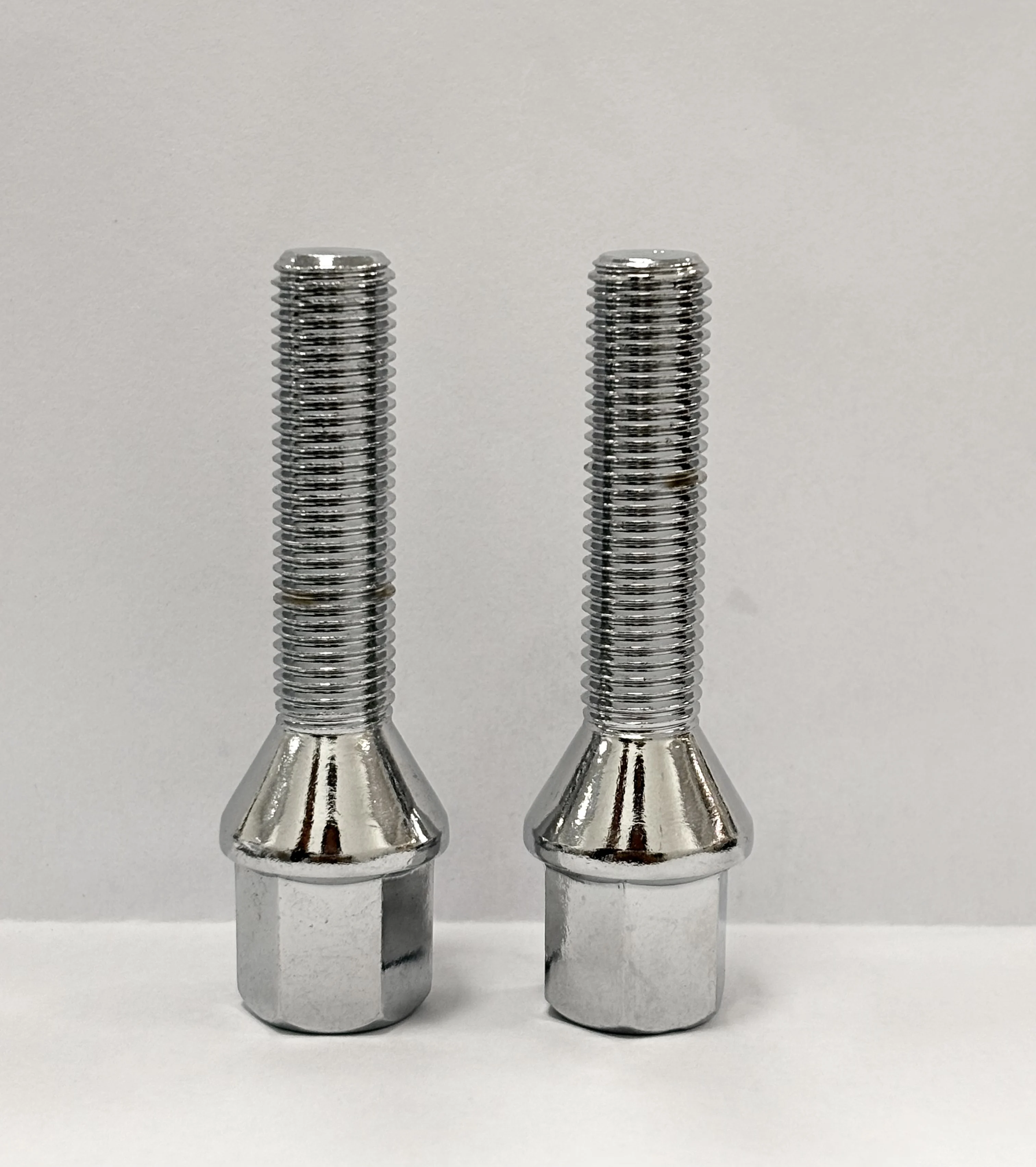

10Pcs NUTS SUIT FOR MG Volvo Lynk & Co ROEWE 35/40/45/50/55mm lengthen Steel Wheel Bolts M14*1.5
