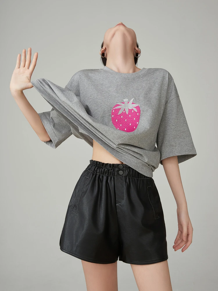 

ay Stberries Embroidery round Ne ort Sve Women's Loose Korean Sle Design Sensation Color Blo Versatile Top Tr...