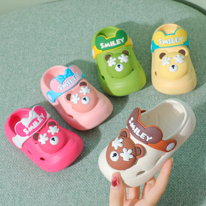 Children's Hole Shoes Summer EVA Slippers Non-slip Light Soft Sole Sandals for Boys and Girls 1-9 Years Old Outwear