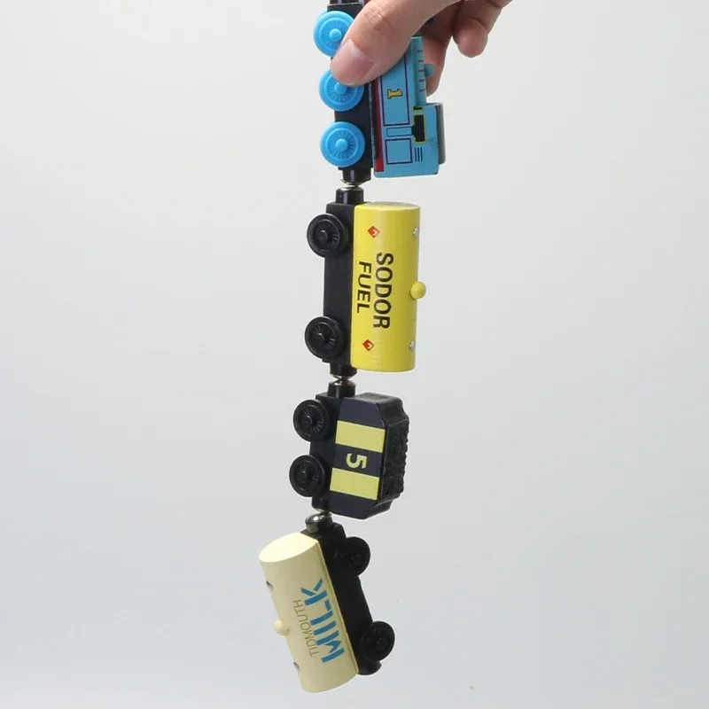 توماس آند فريندز لعبة جيب القطار الخشبي الذهب الديزل موللي سيدة توبي السكك الحديدية قطار نموذج ألعاب الجيب للأطفال هدايا عيد الميلاد #3