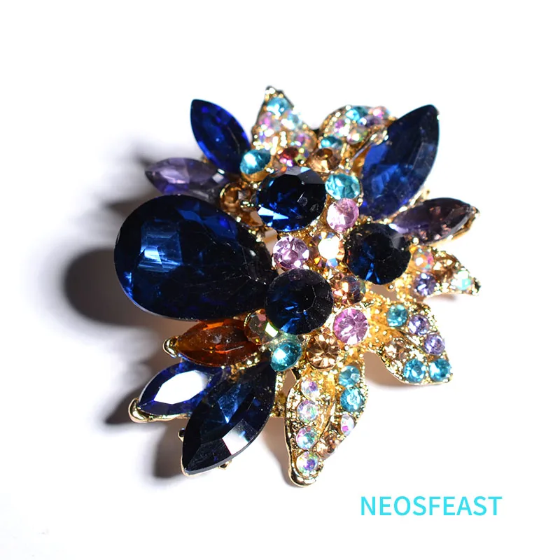 Classic Jewelry Multi Color Crystal Floral Brooches for Women Rhinestone Brooch Vintage Pin Ornament Corsage Ladies Wedding Gift