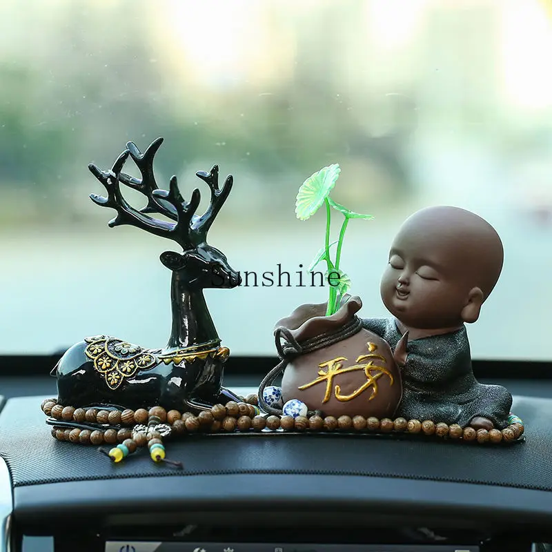 Safe high-end decorations personalized car, safe road deer car ornaments simple and modern