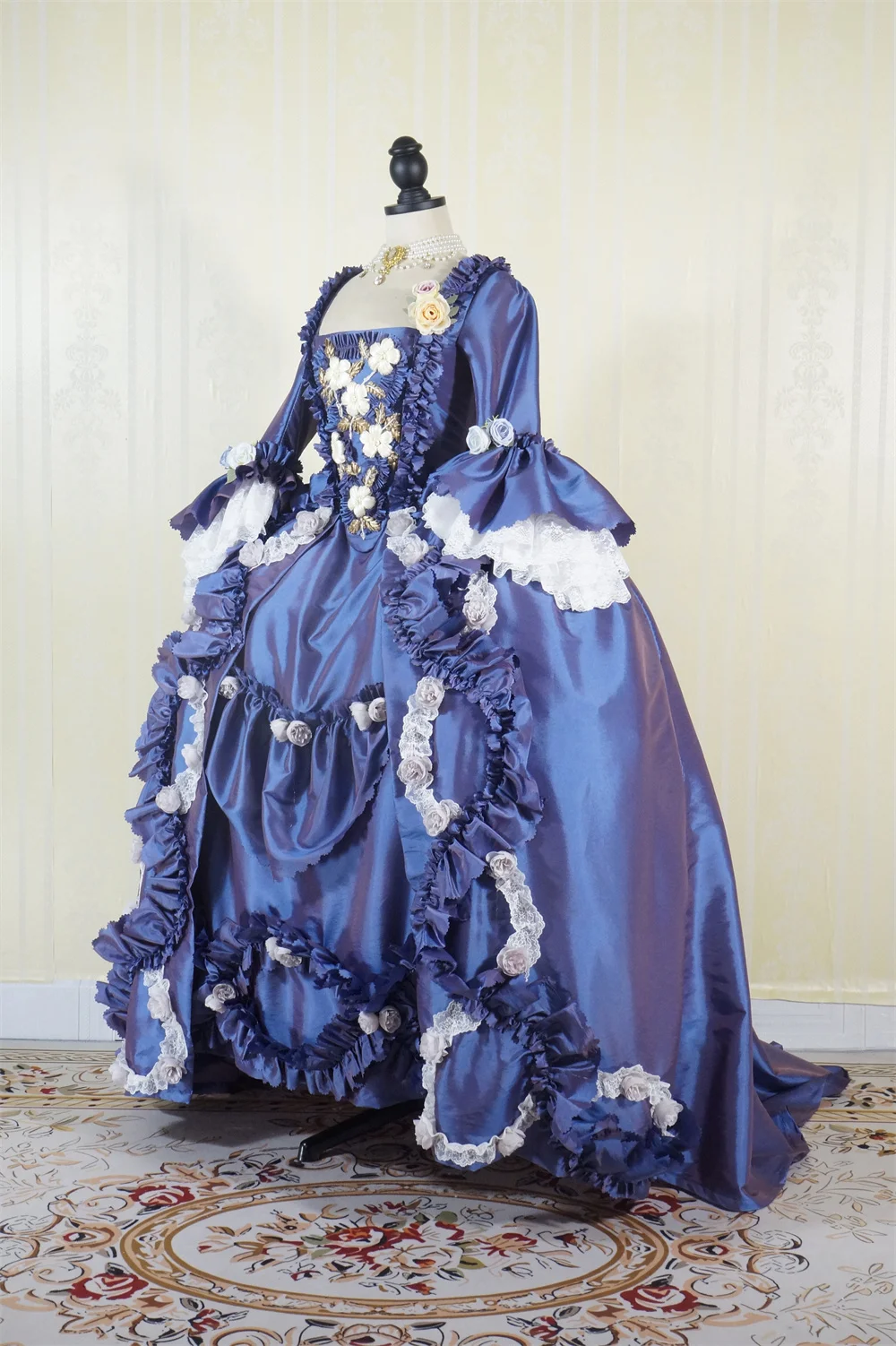 Robe A La Francaise Rococo French Court Dress 18th Century Victorian Queen Marie Antoinette Costume Georgian Dress Ball Gown