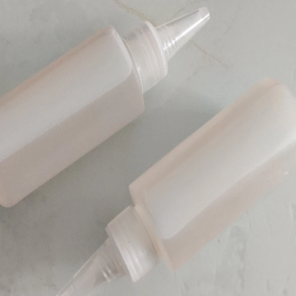 Fotografia 6: Cola PU pré-misturada de 100ml, pronta para uso, para fazer fitas em extensões de cabelo e selagem das raízes das mechas.