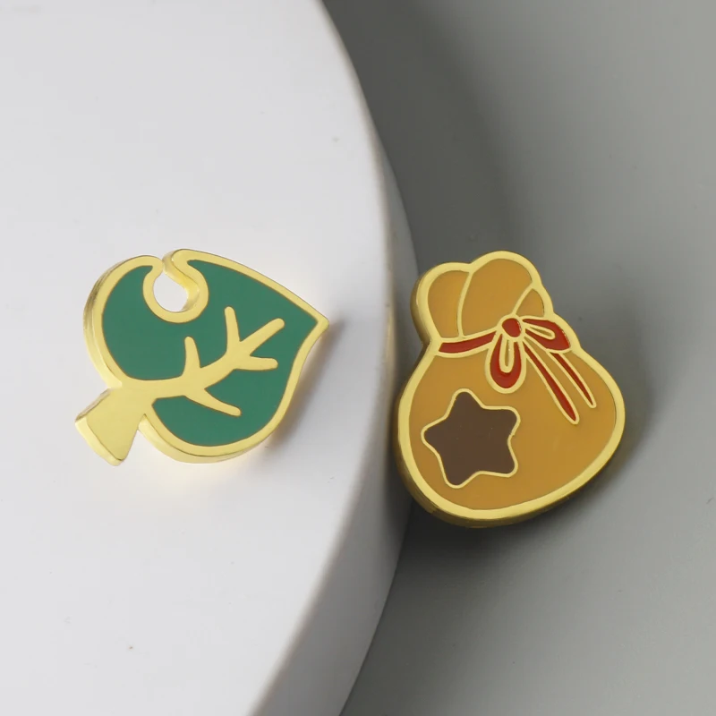 Cartoon Animal Crossing Pins Brooch For Backpacks Badges Game Money Purse And Leaf Enamel Badge Accessories Jewelry Brooches Gif