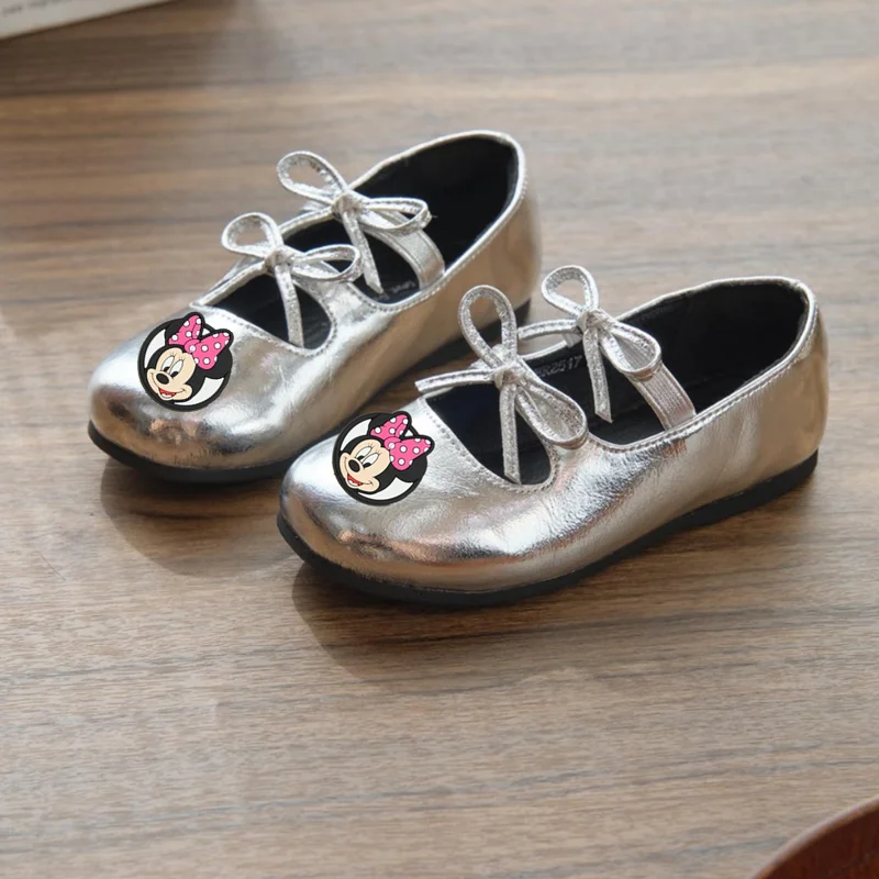 

Soft Soles Girl Performance Dance Shoes Disney Casual Shoes Mickey Mouse Spring fall New Silver Girl Leather Shoes kids Sandals