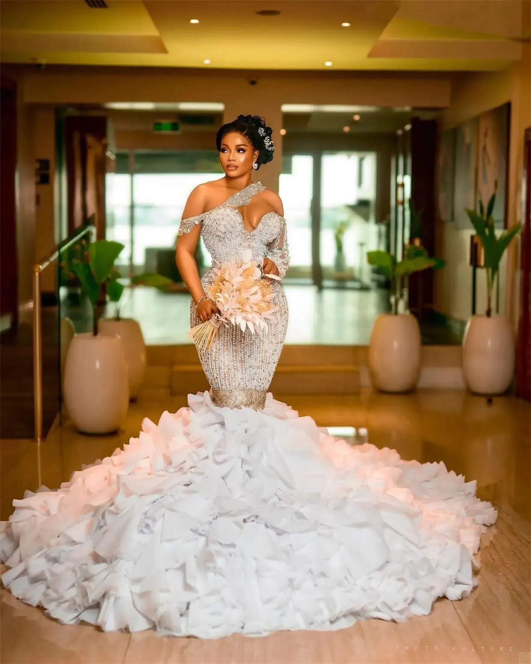 Luxury Mermaid Wedding Dress Long Sleeve Ball Gowns 3D Lace Diamonds Sequins Appliques Formal Bridal Gowns Plus Size Customized