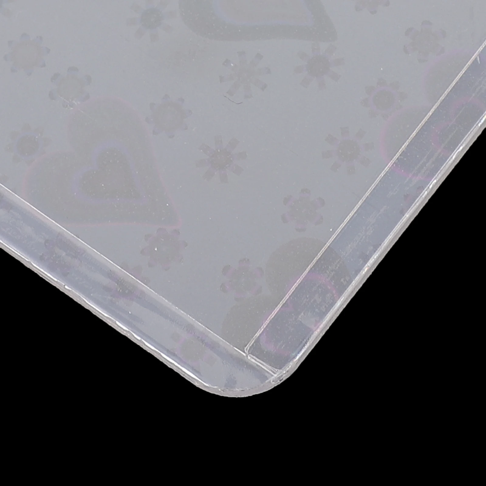 

50pcs Laser Heart Card Sleeves Clear Protective Covers For Game Business Postcards Anti-Scratch Transparent Display Storage