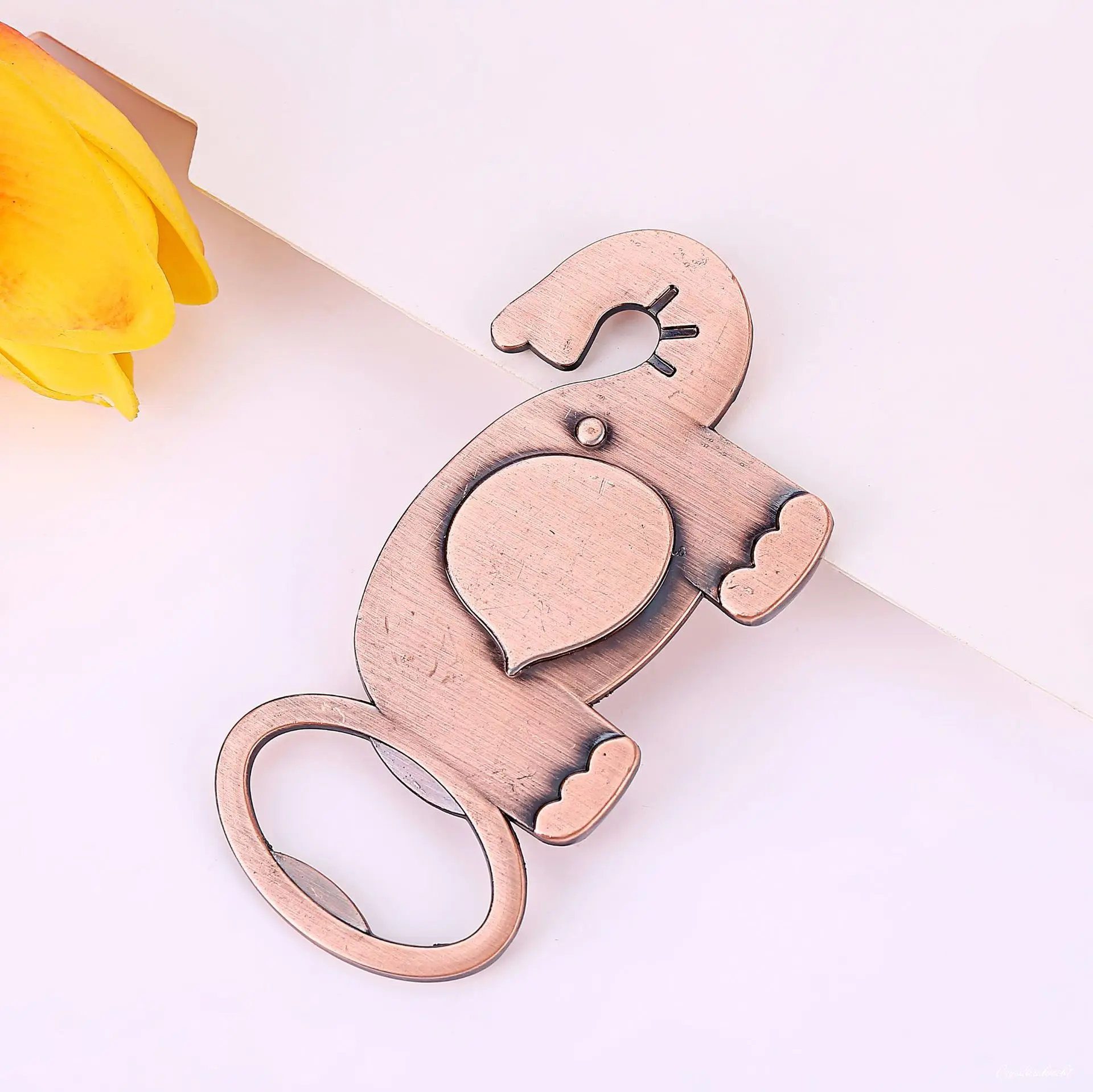 

Golden Elephant Shape Bottle Opener Creative Wedding Gifts for Guests Small Beer Opener Gift Tools Kitchen Accessories