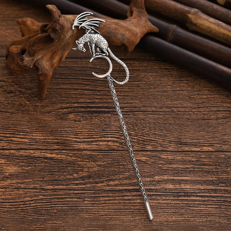 1pc Niche Design Viking Retro Moon Hair Cat Bat Wing Clip Fashion Personalized Hairpin Nordic Party Role-playing Hair Accessory