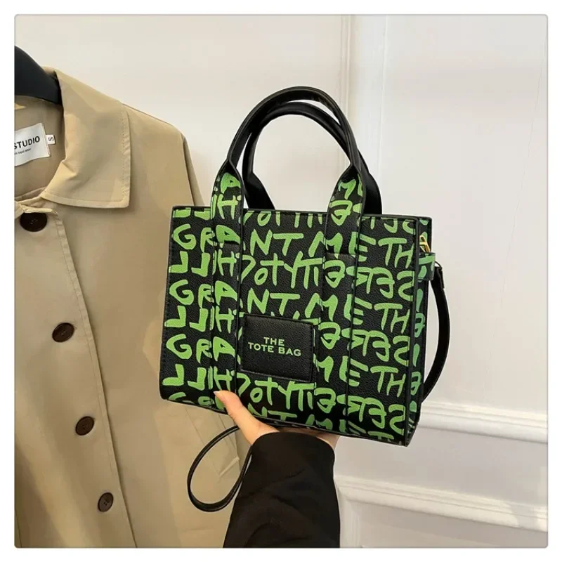 Bolso de mano de Graffiti creativo para mujer, bolso cruzado con letras de mano, personalidad de moda, un solo hombro, oblicuo