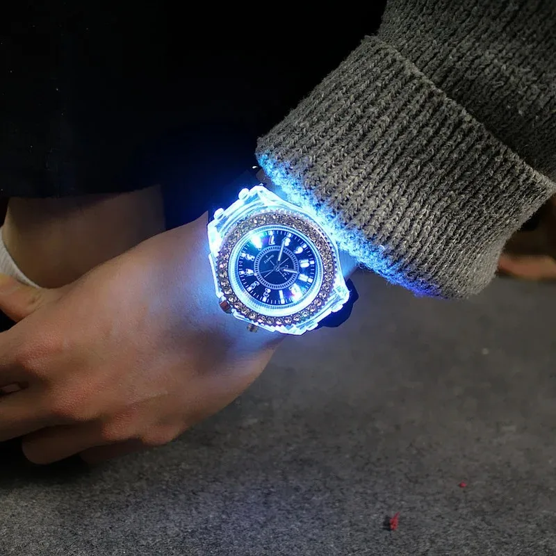 Women\'s LED Flash Luminous Watch Personalized Rhinestone Silica gel Child Students Lovers Jellies Boy Girl Trend Watches Light