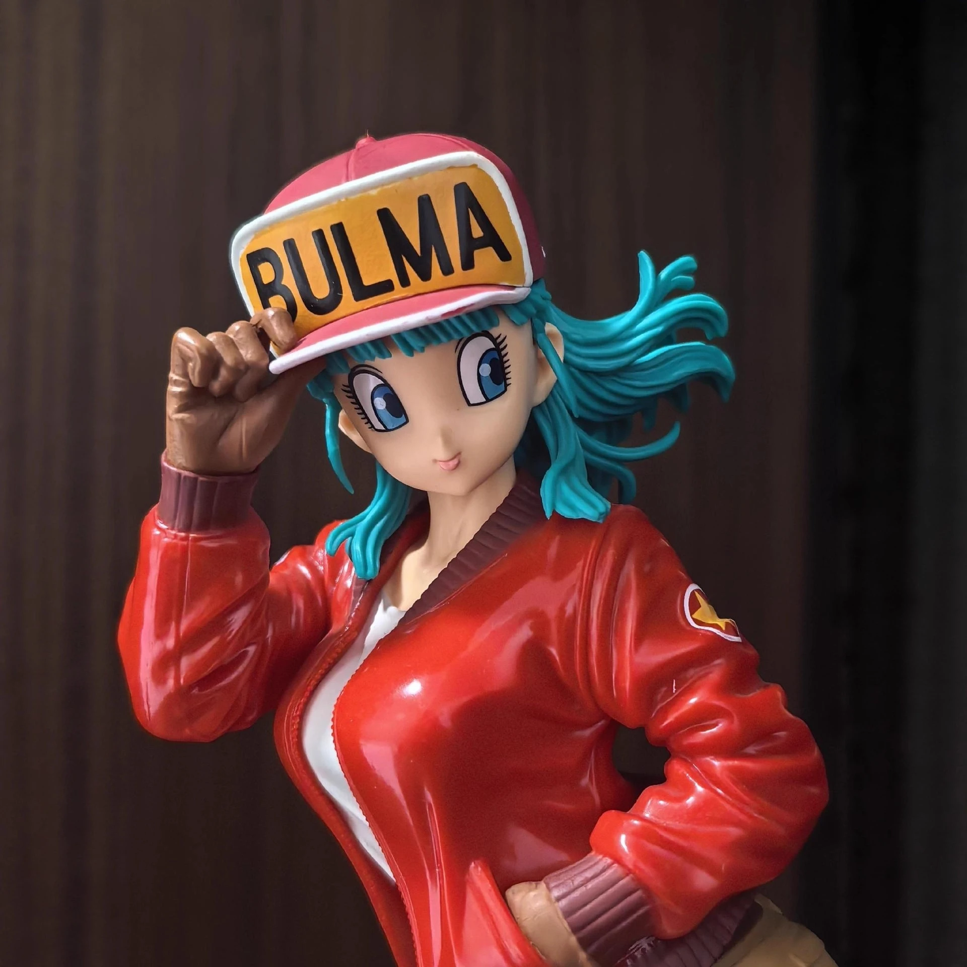 

Коллекционная фигурка Бульмы Bandai с блестками, милая аниме-статуэтка для декора дома, подарок для фанатов аниме, оптовая продажа