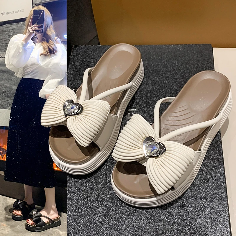 Thick soled sandals and slippers 2024 new summer haute couture versatile height increase women's sandals and slippers